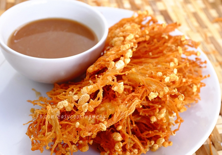เห็ดเข็มทองทอดซอสมะขาม