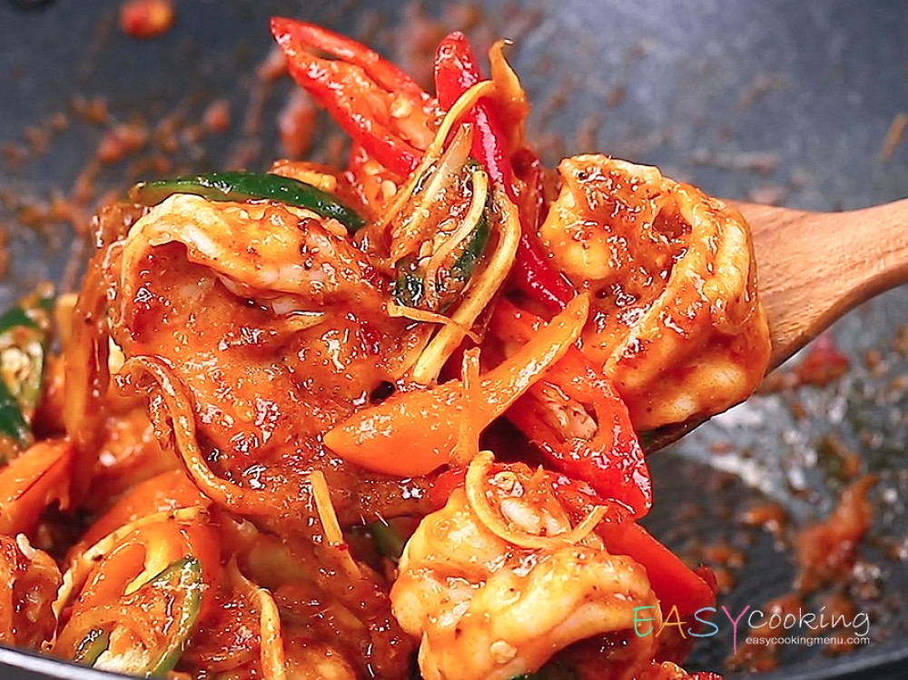ผัดเผ็ดกุ้ง
