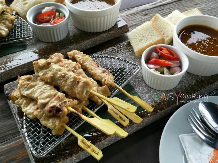 บุฟเฟ่ต์หมูสะเต๊ะ 99 บาท