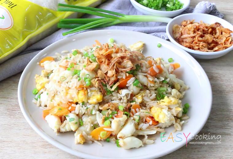ข้าวผัดปู