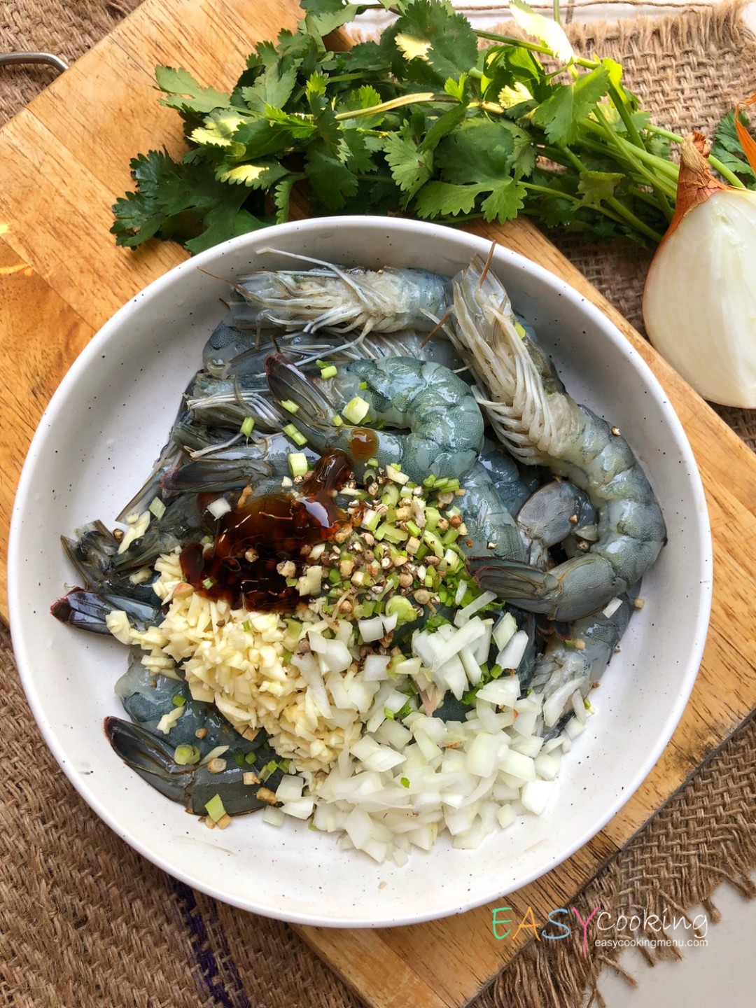 กุ้งกระเทียมพริกไทย ส่วนผสม
