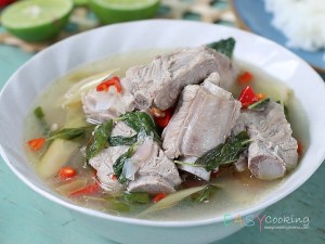 ต้มยำซี่โครงหมูใบกะเพรา