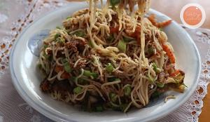 ยำขนมจีน