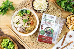 Review น้ำพริกเผาแม่ประนอม ก๋วยเตี๋ยวน้ำตก