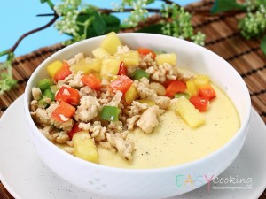 ไข่ตุ๋นอกไก่ผัดพริกหวาน