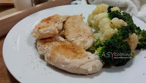 ผัดบรอคโคลี+สันในไก่ราดน้ำผึ้ง