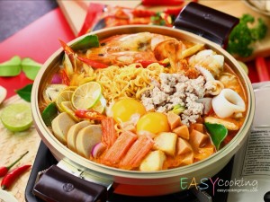 นิสชินซอสครีมมันกุ้งอบชีส (นิสชิน รสซอสครีมต้มยำกุ้ง)