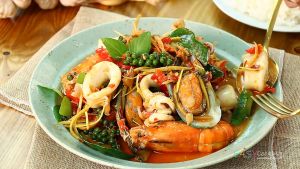 ผัดฉ่าทะเล