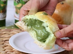 ขนมปังวงแหวนลาวาชาเขียว