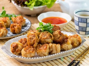 จีบกุ้งทอด